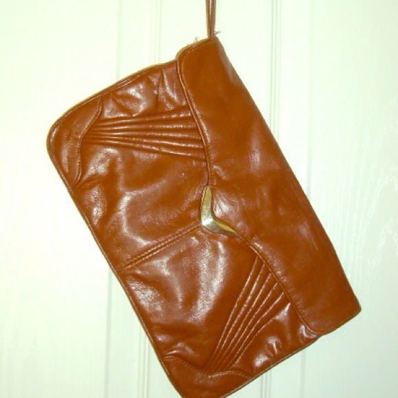 Caramel Clutch