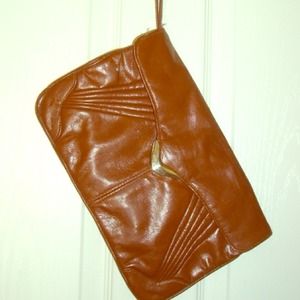 Caramel Clutch