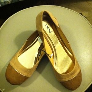 Brown & beige flats