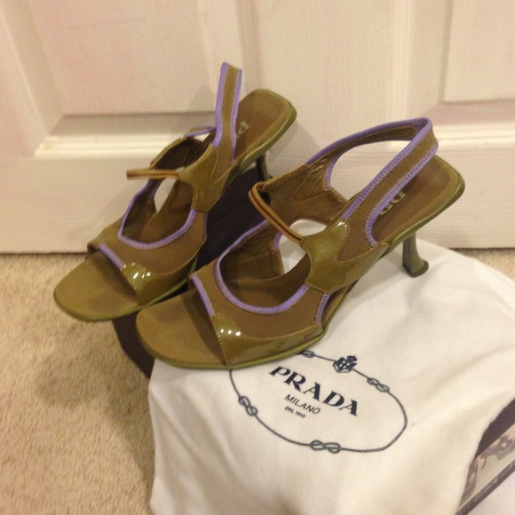 Prada shoes - Picture 2 of 3