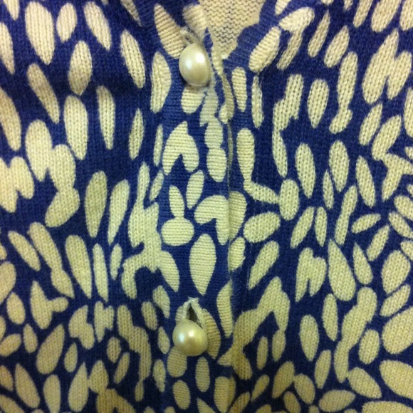 Cardigan - Picture 2 of 4