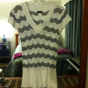 Gray and white zig zag shirt