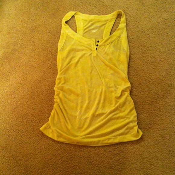 Liz Claiborne! Yellow top
