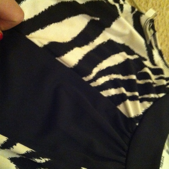 💢Sold💢Zebra print dress! - Picture 3 of 3
