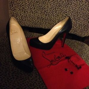 🎉REDUCED!!!!Christian Louboutins