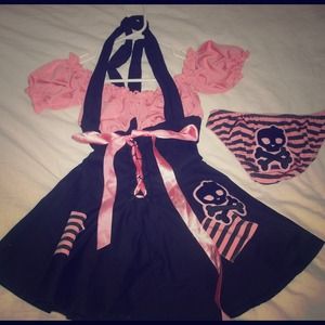 Sexy Pink Pirate Halloween Costume