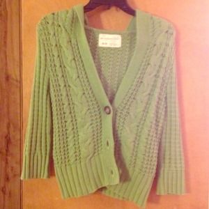 Kelly green knitted sweater