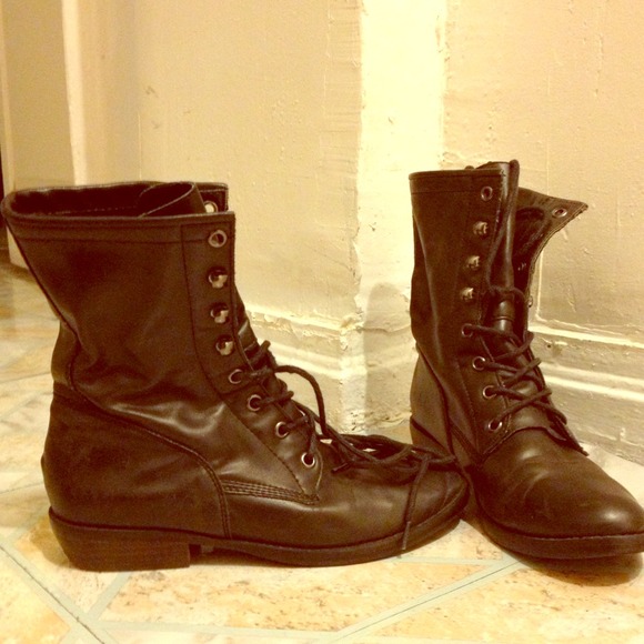 Steve Madden boots