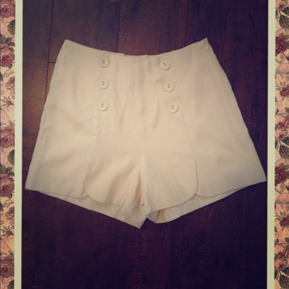 Beige shorts