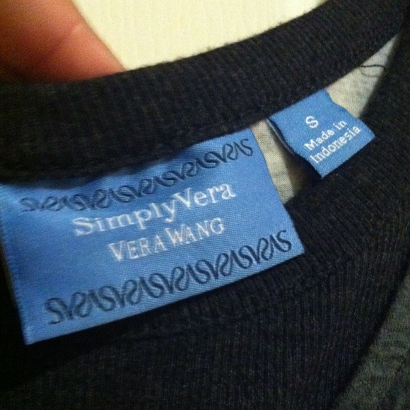 Vera wang dress! - Picture 3 of 3