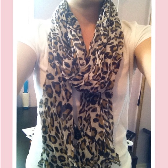 H&M animal print scarf