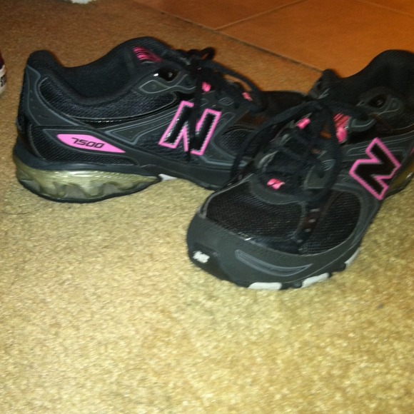 New balance shoes