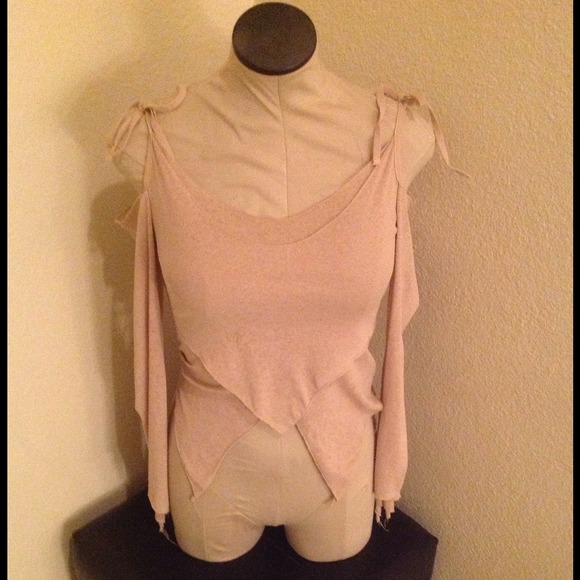 🚫SOLD🚫Beige Funky Top
