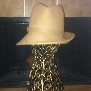Jessica Simpson Fedora