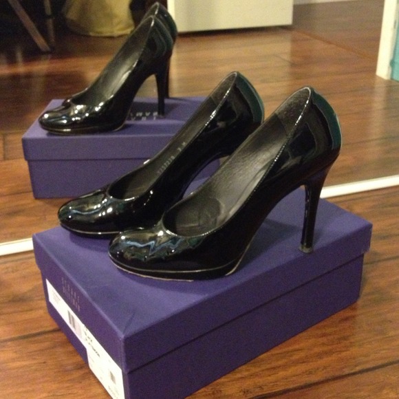 SOLD ❤Reduced!!!!Black Stuart Weitzman paten - Picture 2 of 3