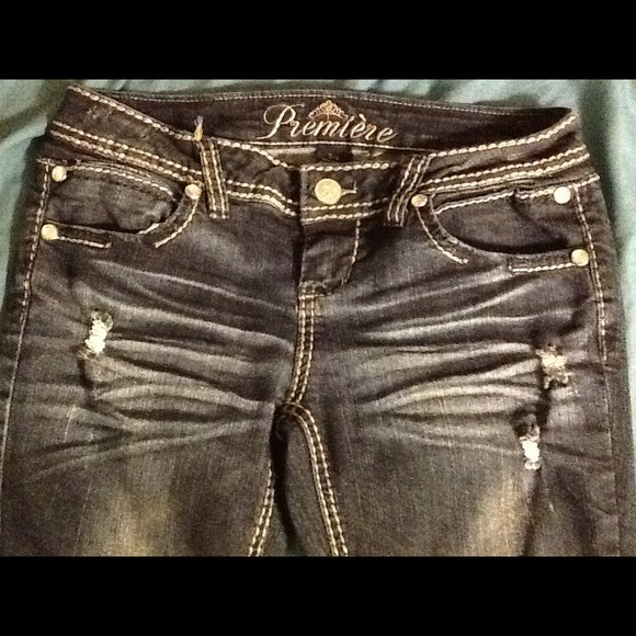 Medium wash denim. Great condition. Size 3/4 - Picture 3 of 3