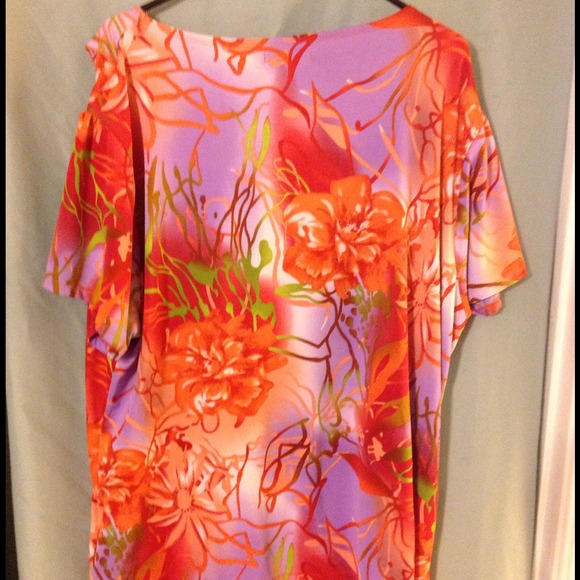 COLORFUL TOP - Picture 3 of 3