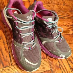 The NorthFace snake-plate running shoes