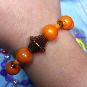 Cute Orange Stretch Bracelet!!