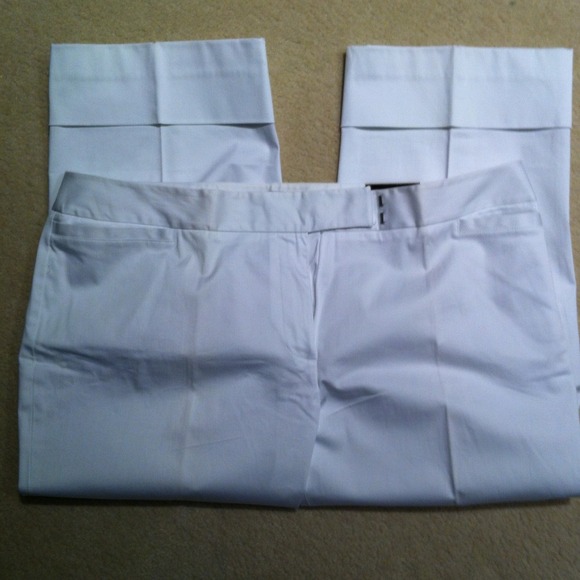 NWT Lane Bryant Venezia white capris