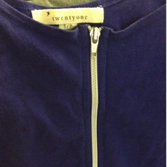 SALE❗ ROYAL PURPLE DRESS - Picture 3 of 3