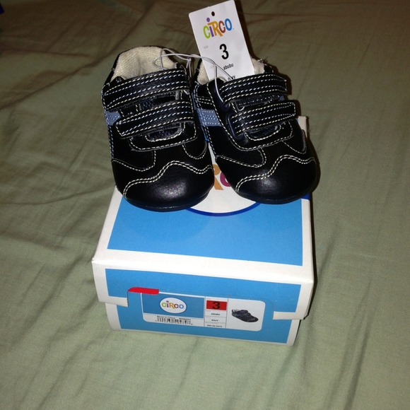 circo baby shoes