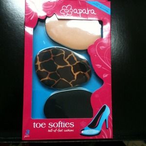 **Trade for c1111**Heel and ball of foot cushions