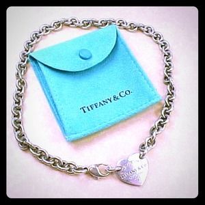 Fabulous 16" Return to Tiffany choker!