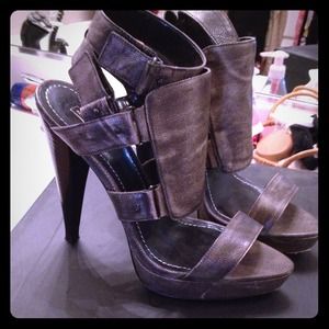 REPORT Signature Pewter Platforms