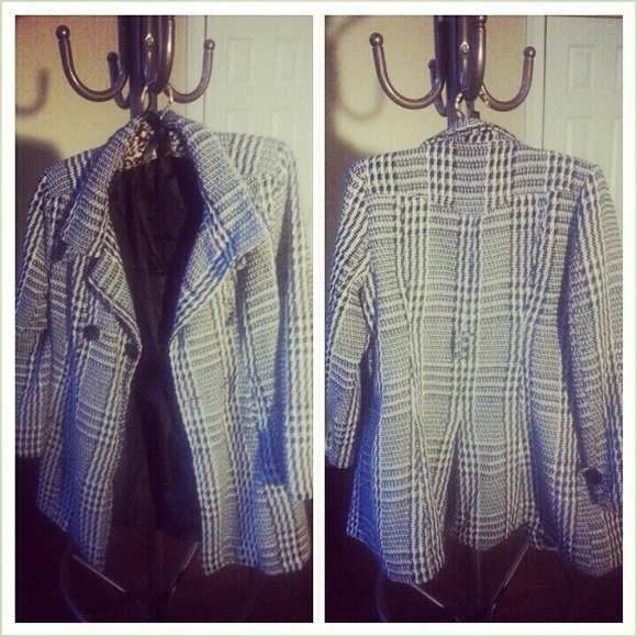 !!Bundle!! Houndstooth Coat & Patch Capri!