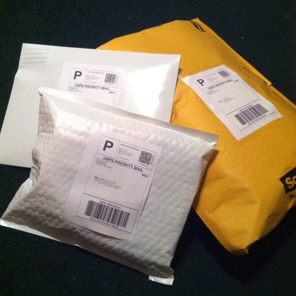 ✨Tomorrows shipment✨  🎁😉🎀
