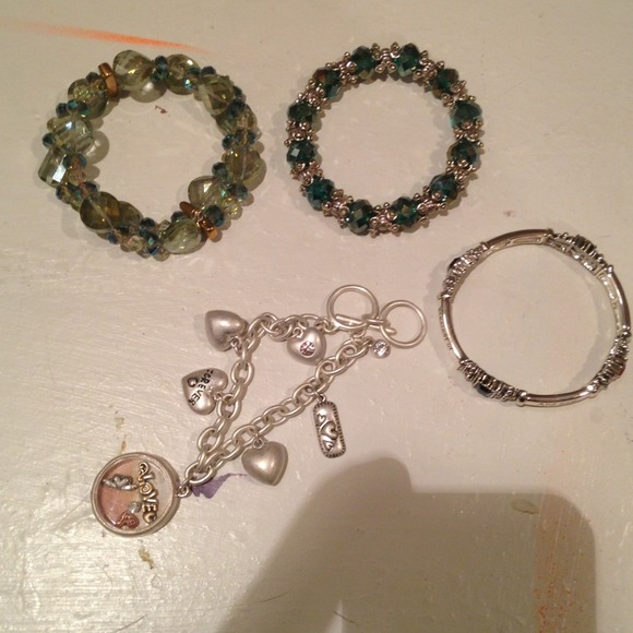 Bracelet