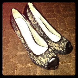 Lace Guess heels