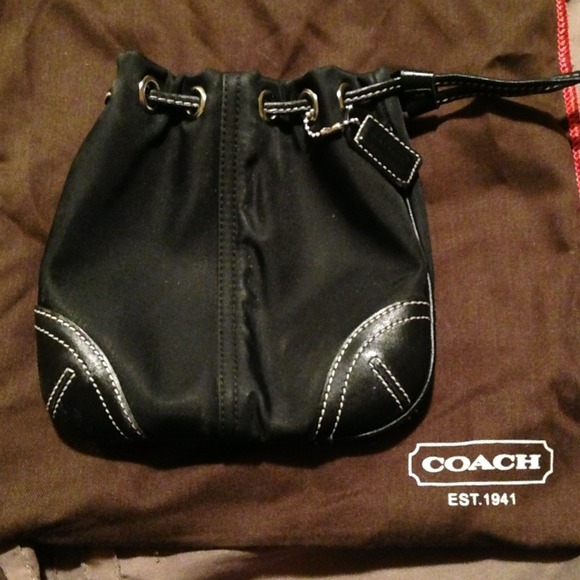 Authentic and unique Coach clutch
