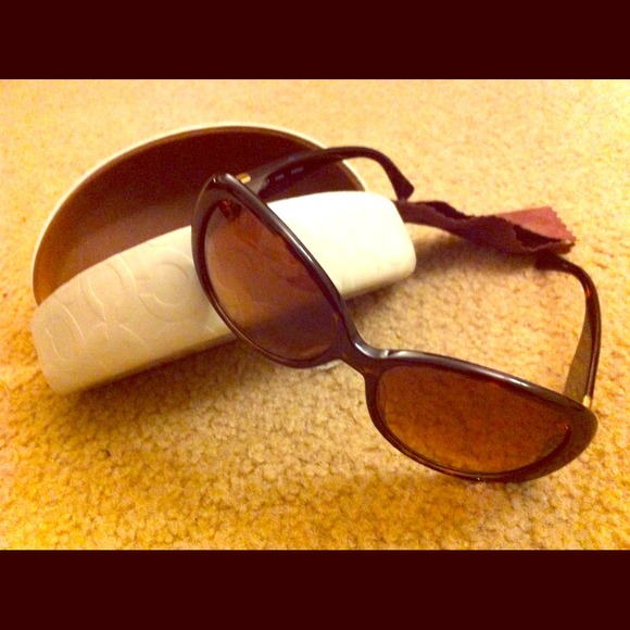 ⭐Sold!!! ⭐❤Reduced !! Coach sunglasses  😎