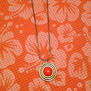 Bundle necklace and hoodie