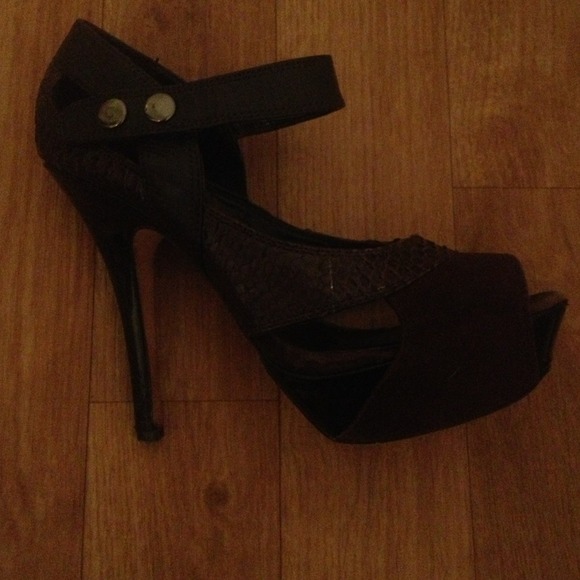 Bebe platform heels - Picture 4 of 4