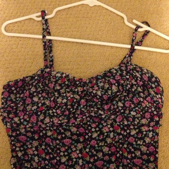 🚫SOLD🚫Express Floral Ruffled Dress - Picture 2 of 4