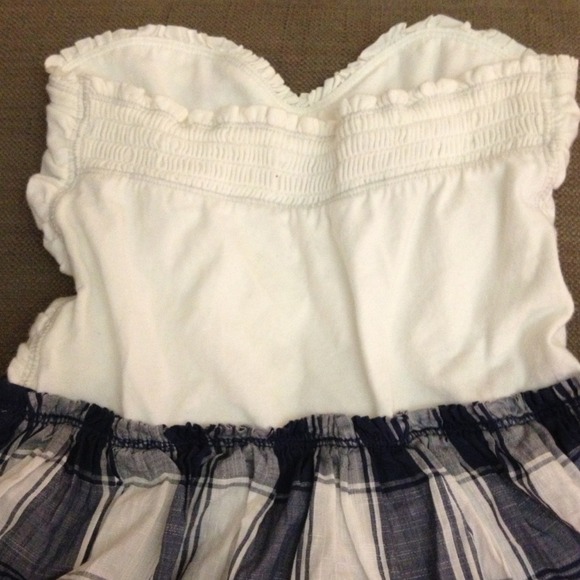 SALE❗ A&F Summer Dress - Picture 3 of 4