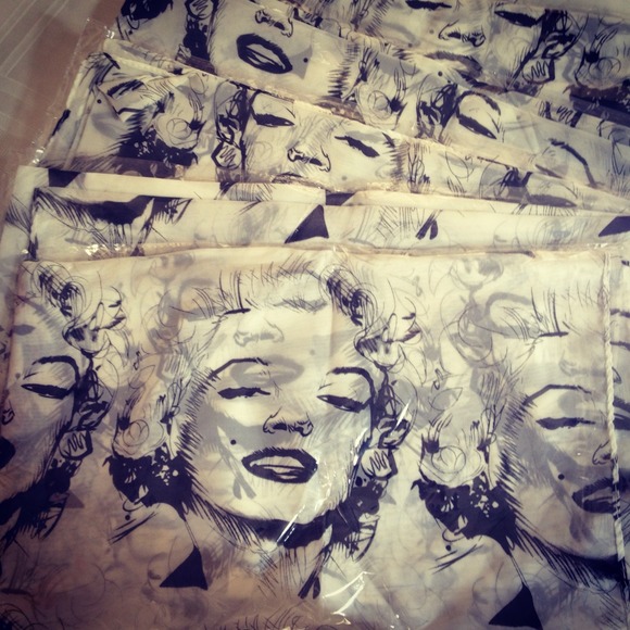Marilyn Monroe Graffiti Style Silk Chiffon Scarf