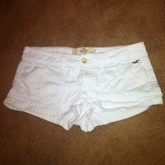White shorts 🌸 H O L D 🌸