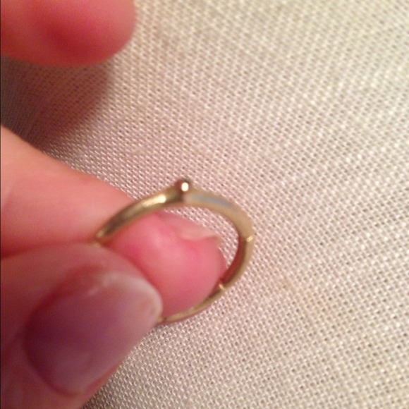 Gold plated special ring with fleck diamond. - Picture 3 of 4