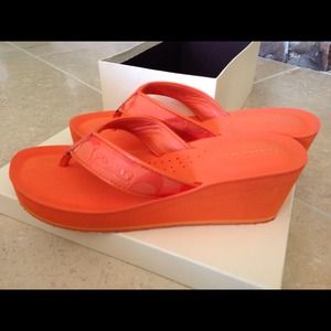 ⛔Reserved FROGLOVE ⛔ NWT n Box Coach FlipFlop