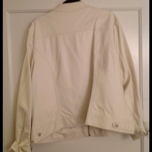 * SOLD *Faux White Leather Moto Jacket- Plus Size - Picture 2 of 4