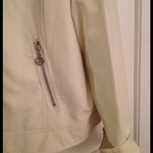 * SOLD *Faux White Leather Moto Jacket- Plus Size - Picture 3 of 4