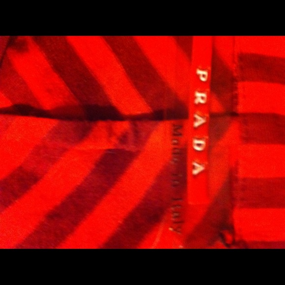 🌺Authentic PRADA red top🌺 - Picture 4 of 4
