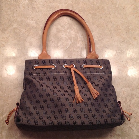 Classic DB Spring Tote