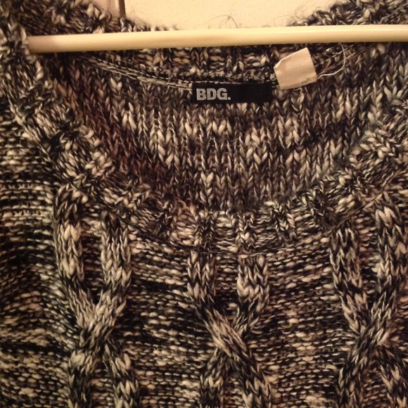 BDG sweater or used as sweater dress from urban - Picture 2 of 3