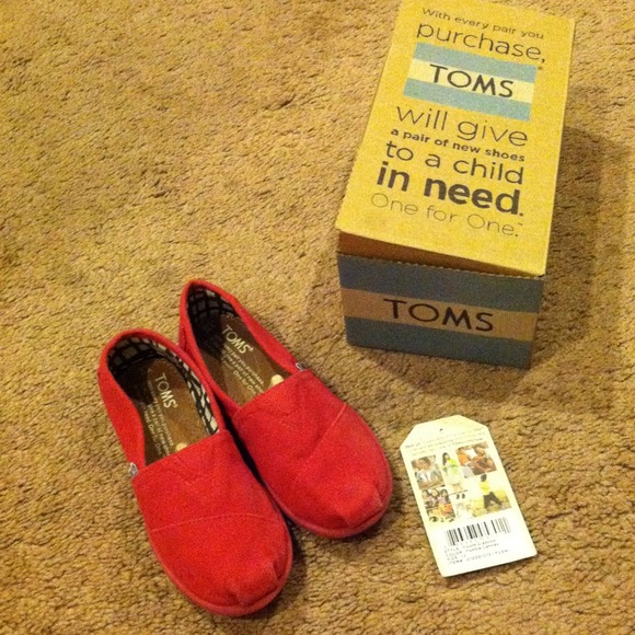 Fushia hot pink size youth12 worn only 3 times