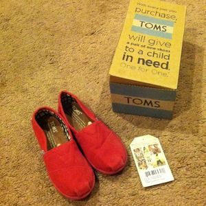 Fushia hot pink size youth12 worn only 3 times